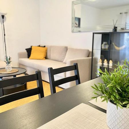 Locos Beach Holiday Apartments Torrevieja Exteriör bild